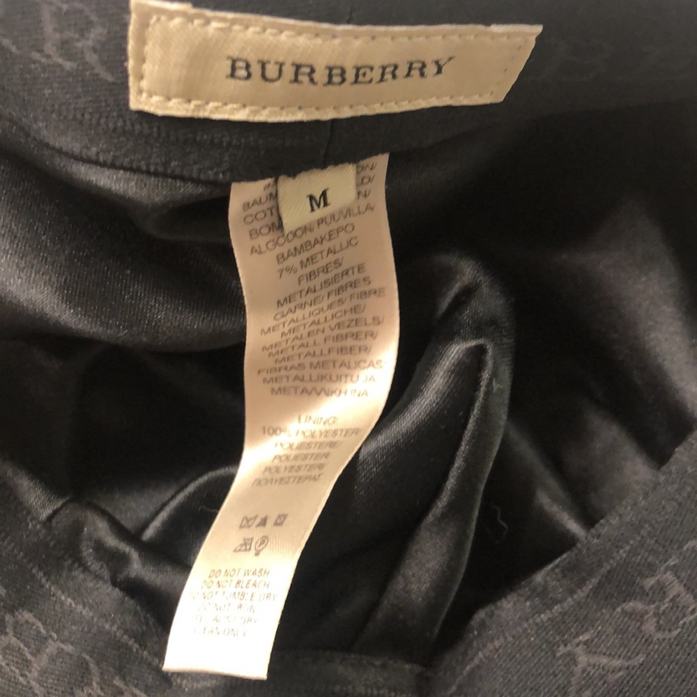 Cute size Medium Burberry hat - Picture 3 of 4